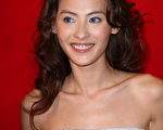 张柏芝变身“小白龙” 新戏中造型多样古怪搞笑