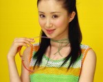 美少女舒畅考入大学 《雨季不再来》献出萤幕初恋