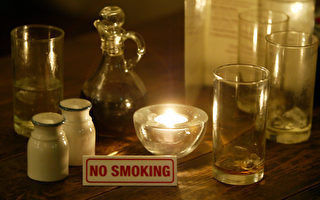 英国立法禁止在大部分公共场所吸烟