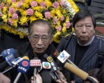 香港多个团体到中联办悼念赵紫阳