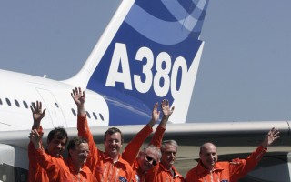 空巴A380處女航破多項紀錄　投資人擔心破產