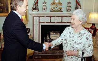 英国女王正式邀请布莱尔组织新政府