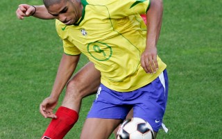 〈联邦杯〉巴西射手Adriano受伤　但不会错过决赛