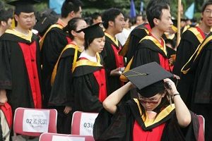 报告﹕中国大学生缺乏宏观素养
