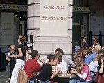 走街串巷在伦敦 找寻价廉物美的吃饭途径