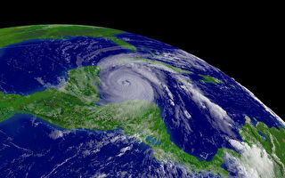 飓风威胁美、墨 已造成13死