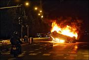巴黎郊区暴动延烧　法当局矢言不向暴徒屈服
