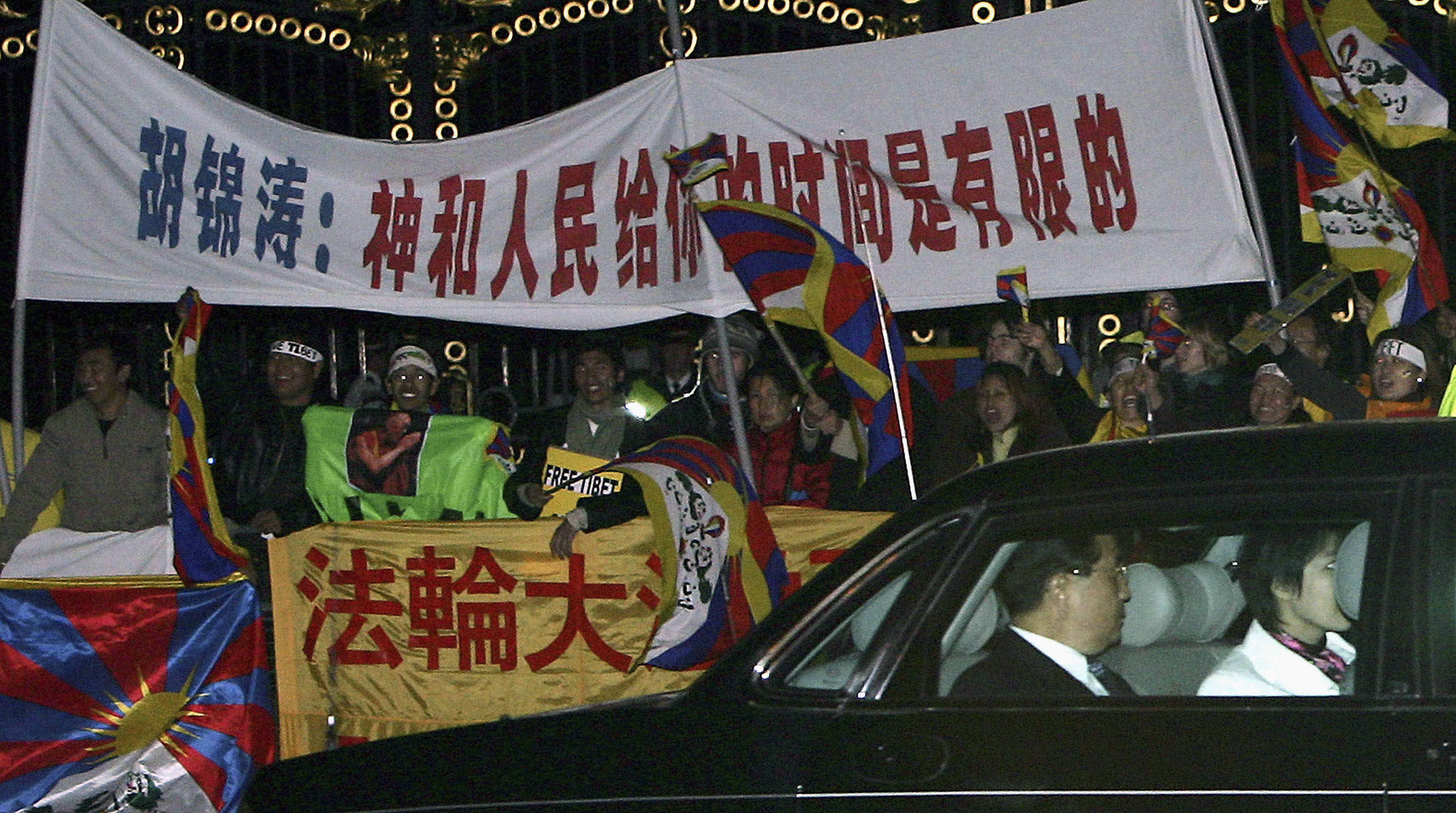 图记·美国枪支暴力③｜社会问题加剧枪支泛滥，政党治理衰败_凤凰网, image size:3000x1675