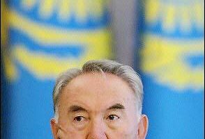 哈薩克今日總統大選  現任總統可望再度連任