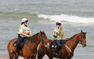 防种族暴动再起 数千警力驻守雪梨海滩