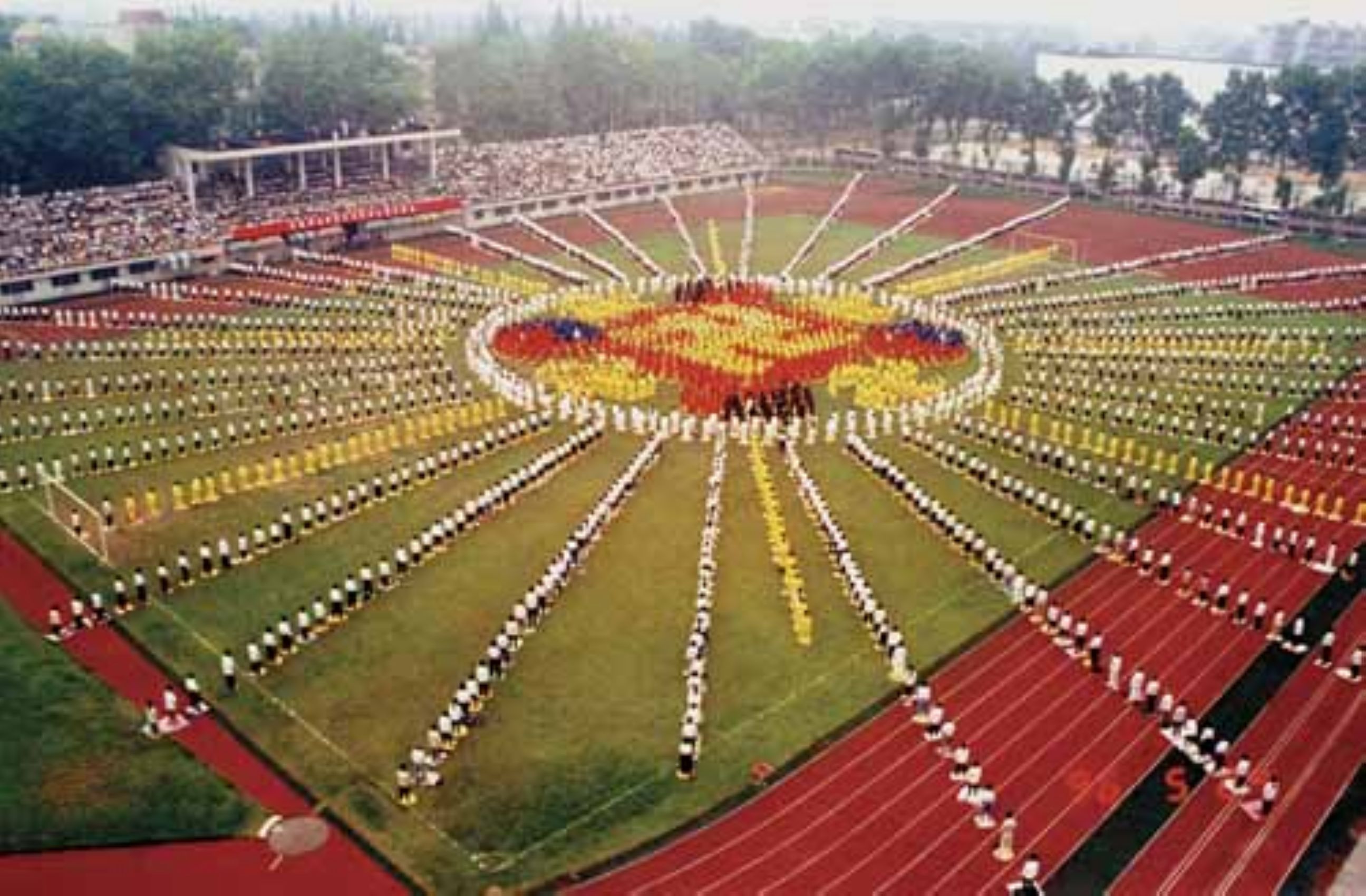 1997年武漢學員排組法輪圖形
