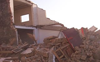 河南新鄉市政管理和施工單位修路 隨意破壞教堂
