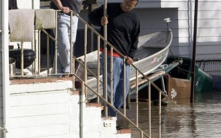 北加州豪雨成災 數百人撤離家園