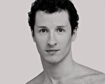 澳洲芭蕾舞坛上的白马王子── 罗伯特．柯伦