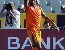 非洲杯：象牙海岸德罗巴罚球击败摩洛哥