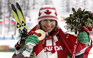 组图：杜林冬运女子越野滑雪　加拿大摘金