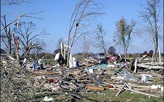 美國中西部遭龍捲風侵襲　十人喪生