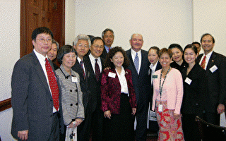乔州美籍亚裔事务委员会在州政府举办招待会