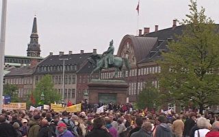 组图：丹麦爆发20年来最大规模抗议