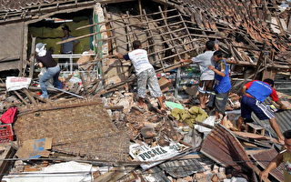 印尼地震丧生人数逾四千 救援工作持续