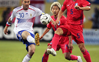 组图：2006世界杯韩国1-1顽强追平法国