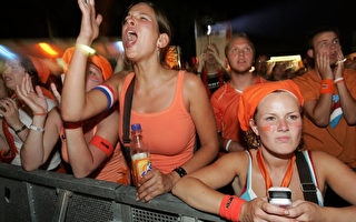 世足:荷蘭失敗 球迷失望 利潤減少