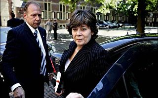 移民部長引爭執 荷蘭內閣宣佈集體辭職