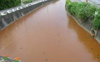 嘉义市大溪厝排水水质翻红疑污水污染