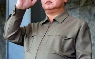 北韩首脑金正日扬言对美国绝不退让
