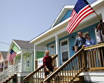 卡特里娜飓风一周年之际，美国总统布什来到南部城市新奥尔良。(AFP)