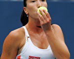21歲的塞黑美女揚科維奇(Jelena Jankovic)率先進入美國網球公開賽女單四強。//Getty Images