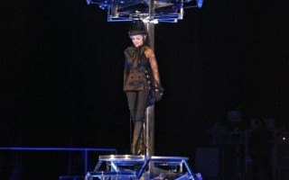 瑪丹娜莫斯科演唱有抗議聲  七千名警力維安有驚無險