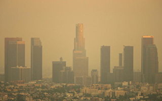 组图：加州野火蔓延 影响洛城空气品质