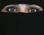 應否戴面紗 英副首相：穆斯林婦女有權決定