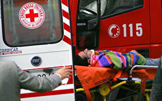 组图：意大利地铁相撞 2死60伤