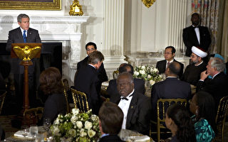 布什在白宫设宴招待穆斯林领导人