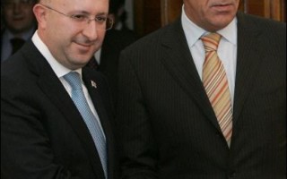 欧俄外长会议　格鲁吉亚及能源列为首要议题