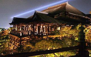 图文：日本京都清水寺灿烂之夜