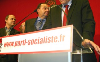 法国社会党选出其总统候选人
