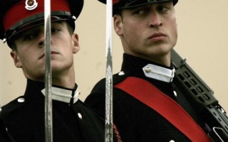 組圖:威廉王子畢業 將任皇家騎兵團軍官