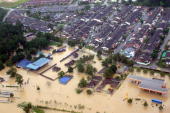 暴雨侵襲馬來西亞 5人死亡七萬五千災民疏散