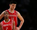 姚明是不是巨人症？