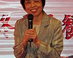 经建会年终尾牙　何美玥欢喜谈回娘家心情