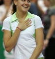 莎伐洛娃Lucie Safarova 赢球，开心的笑了 /AFP/Getty Images