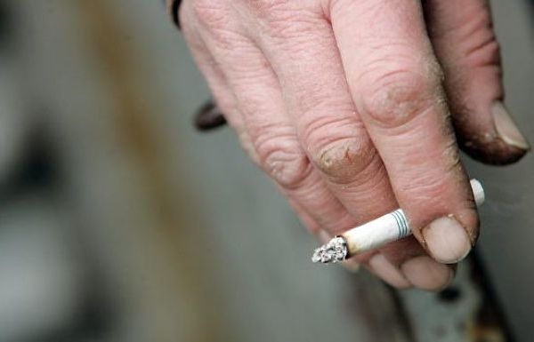 澳洲研究发现吸烟使肺癌对治疗更具抵抗力