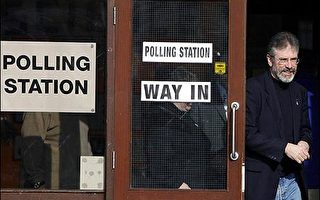 北爱尔兰投票结束 走向政治自治关键时刻