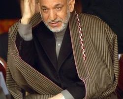 阿富汗总统卡赛启程访问德法