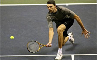 休士顿美国红土网赛  卡洛维奇晋级第二轮