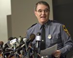 维吉尼亚州警察总监弗拉赫提(Steve Flaherty)说，他感激NBC的合作，但对于NBC播放这些录像表示遗憾，许多人看过这些录像后感到“情绪不安”。(MANNIE GARCIA/AFP)