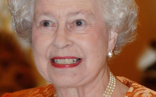 英国女王在温莎古堡低调庆祝81岁生日